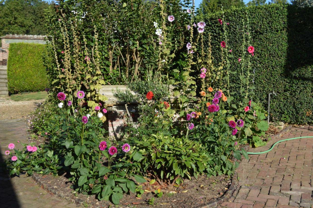 Esches Le Beauvaisis B&B 외부 사진